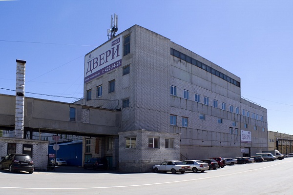 В "Здание, Московское ш., 300" codname "F00064"